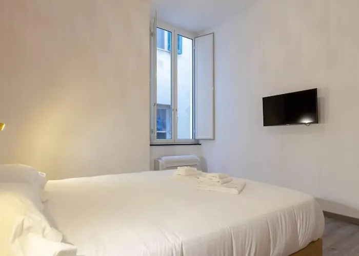 Castelli's Campo 13 * ג'נובה